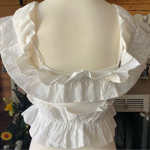 NWOT Zara White Ribbed tank with Eyelet Lace Off shoulder Size M Crop - Picture 5 of 9